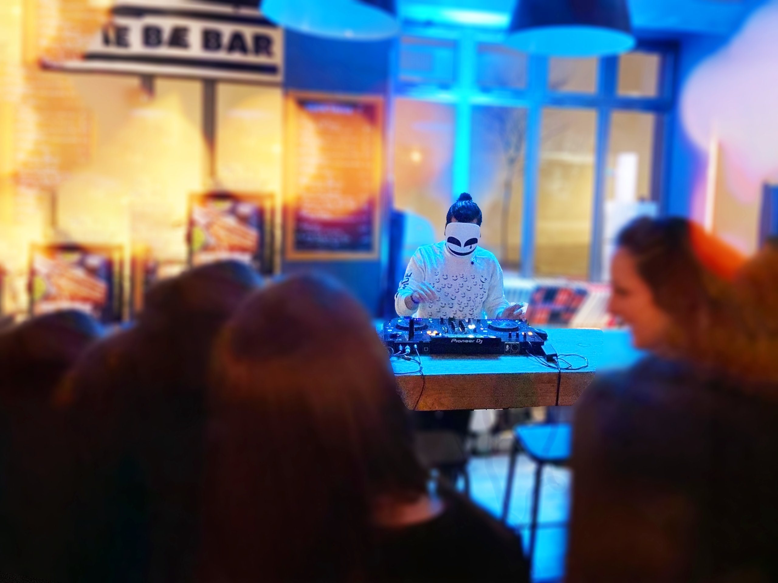 DJ Play House